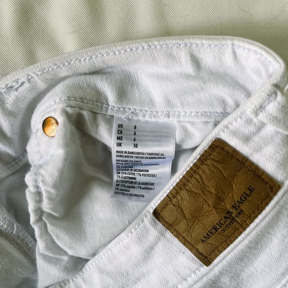 American Eagle White Jean Shorts - Picture 5 of 5